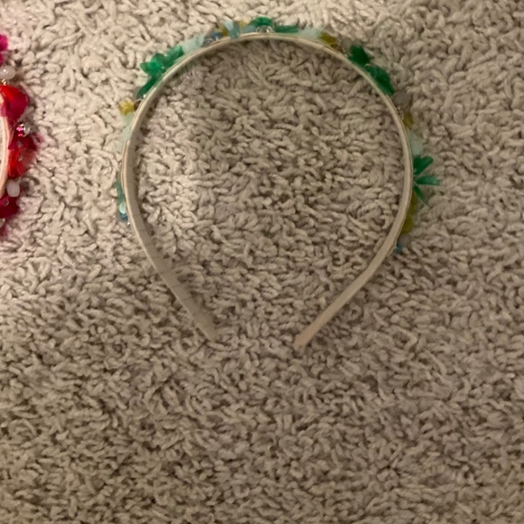 J.CREW CREWCUTS GIRLS HEADBAND GREEN AND YELLOW BEADED FLOWERS - Picture 1 of 4